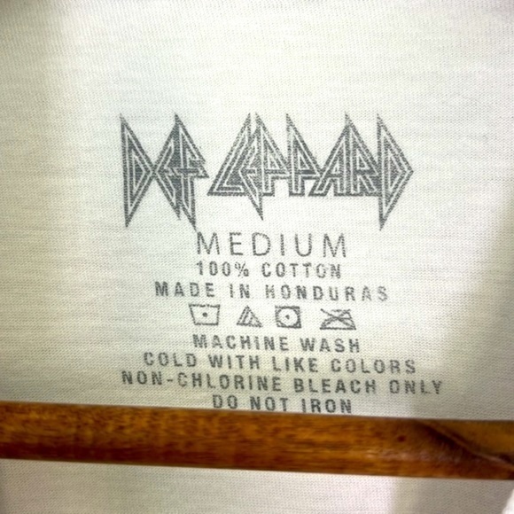 Def Leppard - Double Faces Hysteria Fun Graphic Short Sleeve Band Tee Size Med - Picture 8 of 9
